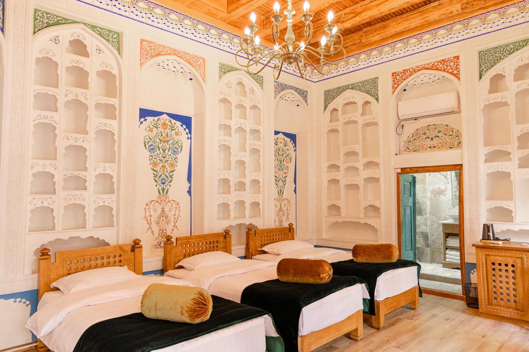 Duston Boutique XIX Century Rooms 부하라 외부 사진