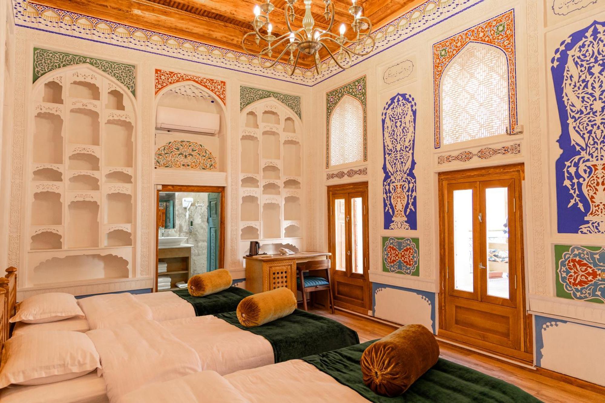 Duston Boutique XIX Century Rooms 부하라 외부 사진