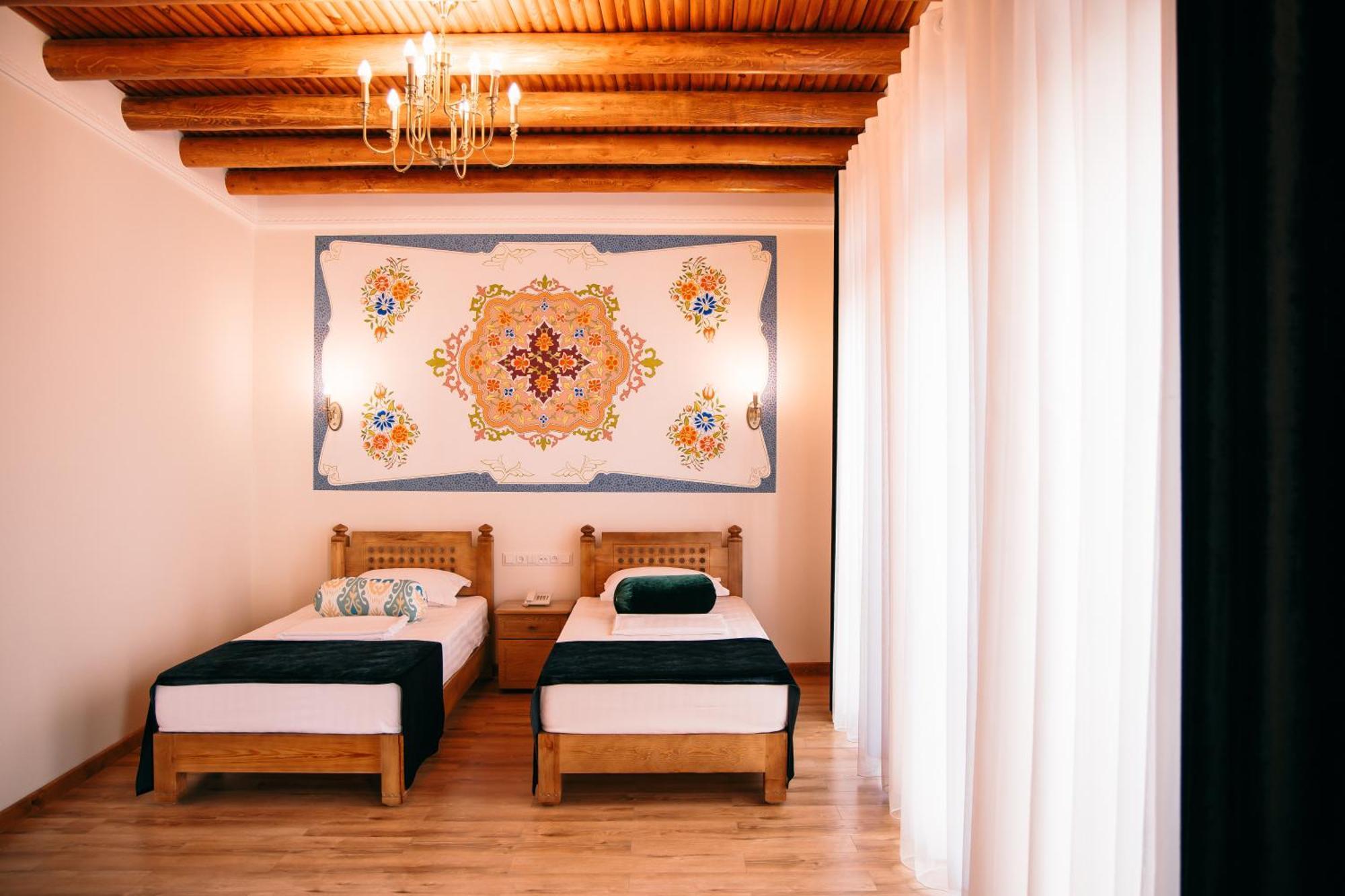 Duston Boutique XIX Century Rooms 부하라 외부 사진