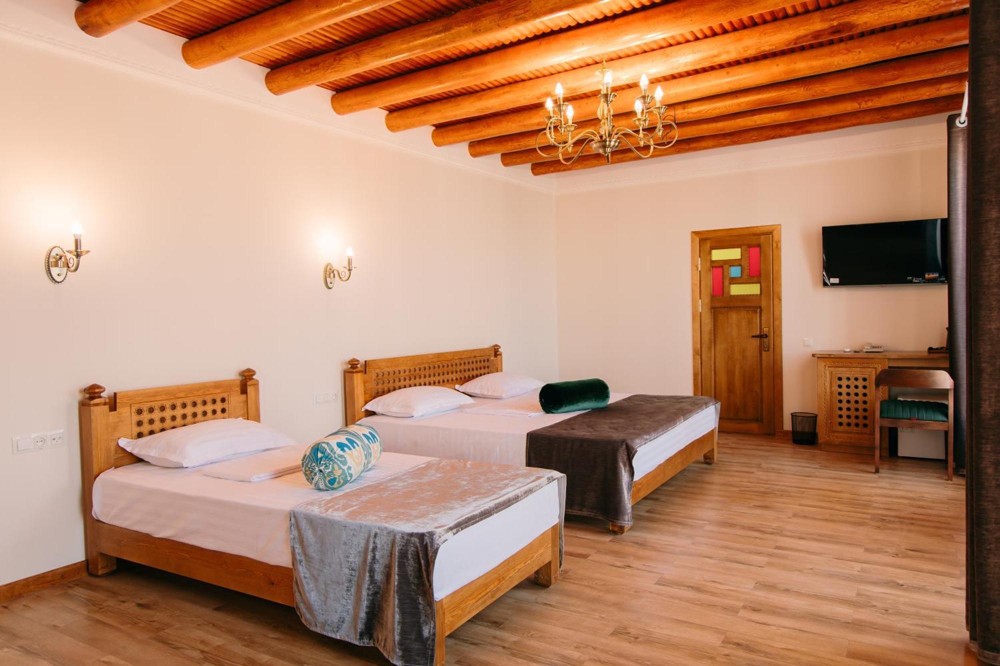 Duston Boutique XIX Century Rooms 부하라 외부 사진