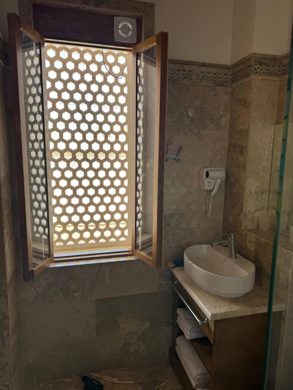 Duston Boutique XIX Century Rooms 부하라 외부 사진
