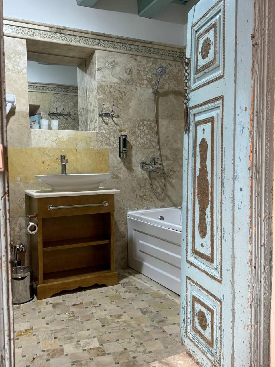 Duston Boutique XIX Century Rooms 부하라 외부 사진